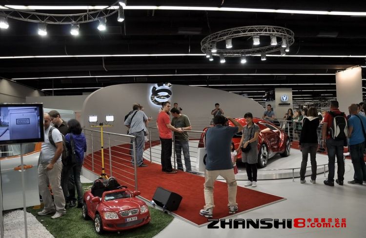 142555c9tj8f54c52wu8x9.jpg