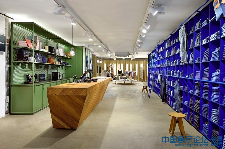 De-Rode-Winkel-store-VEVS-Interior-Design-Woerden-Netherlands.jpg